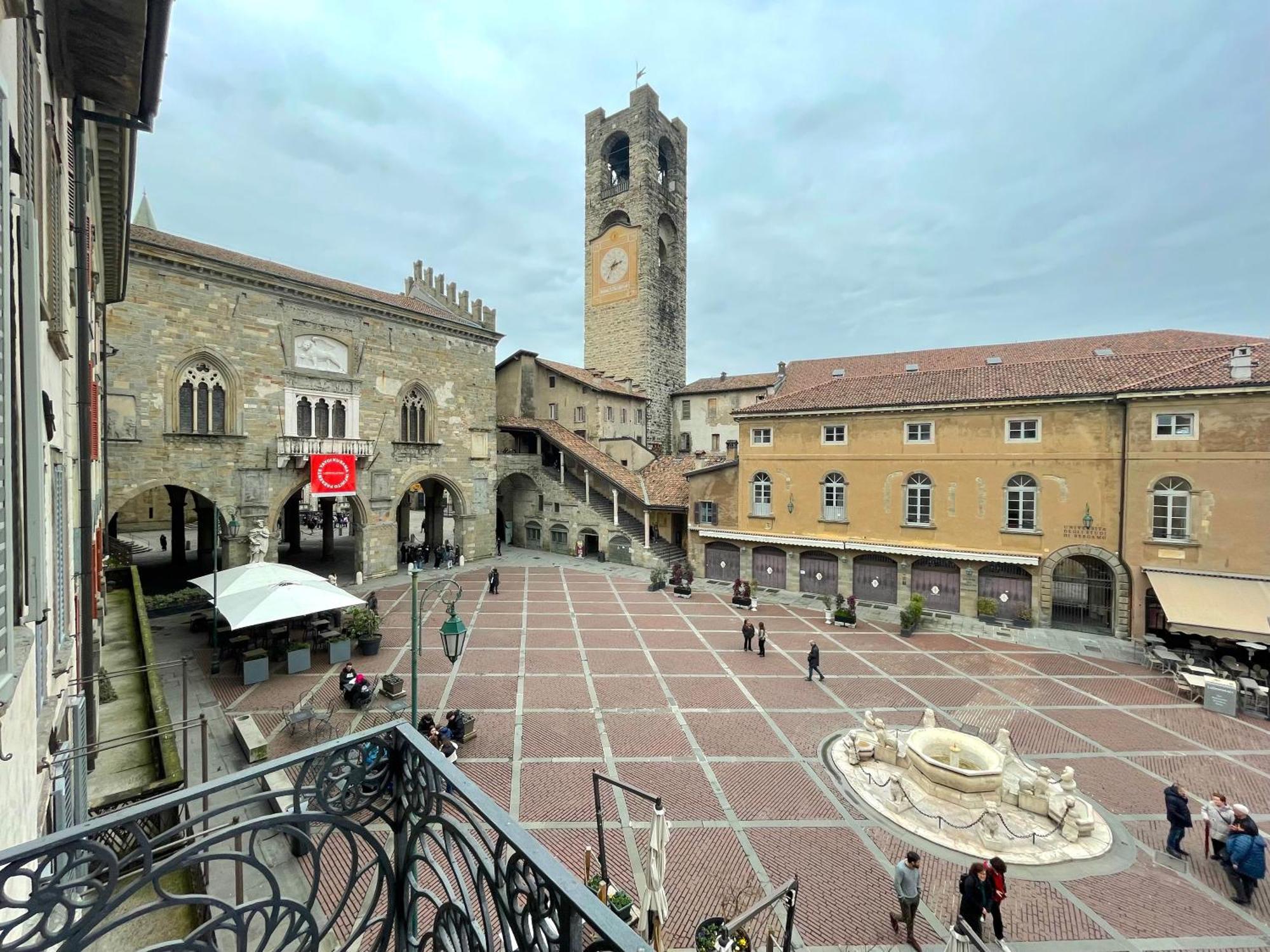 Best View Boutique Apartments Bérgamo Exterior foto